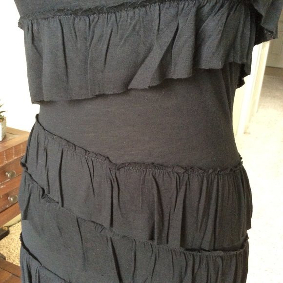 🎉 Black Tube Ruffled Dress 🎉 - Picture 7 of 7